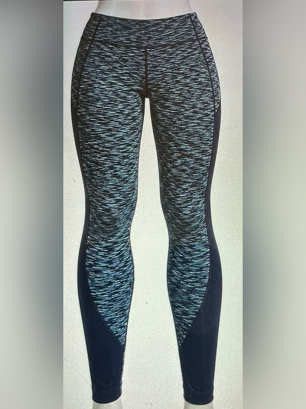 GAP Fit Space-Dye Top in Navy and Teal